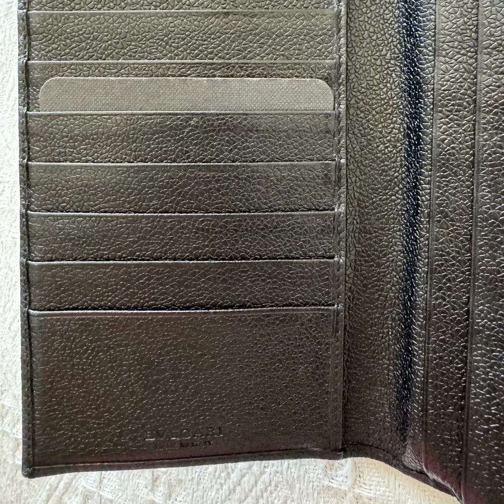 Bvlgari mid size wallet - Picture 4 of 8